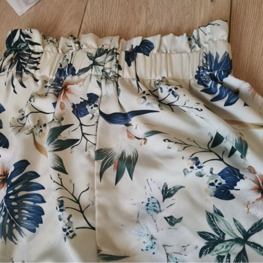 Boho Floral Print Paperbag Belted Pants - Picture 7 of 10